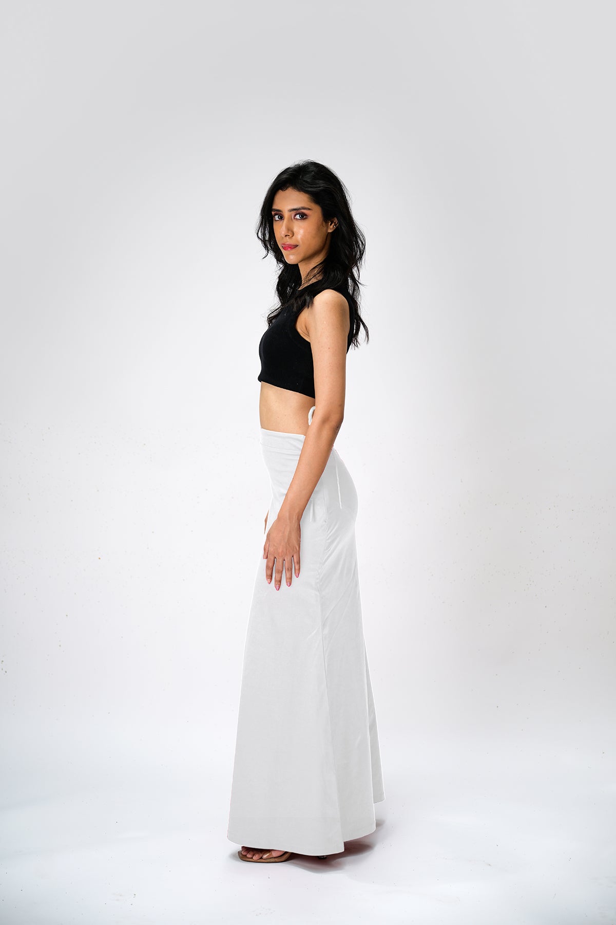 IT'S ME by Sandhya Malkud - Off-White Underskirt
